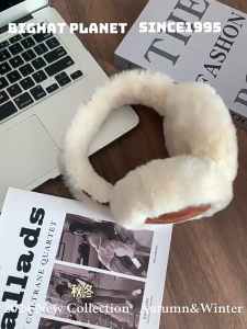 SG [In Stock] Suede-lined insulated earmuffs Foldable earmuffs Warm ear protection