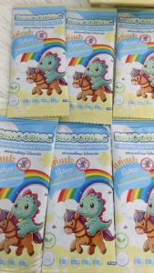 Dinoganic สติ๊กเกอร์ก้นยุง แผ่นแปะกันยุง กลิ่นตะไคร้หอม 1 กล่อง มี 10 ดวง