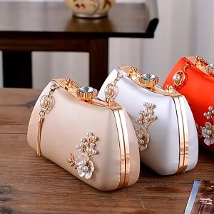 Clutch nữ cầm tay túi xách dự tiệc sang trọng đính hoa ngọc LILA CLUA50