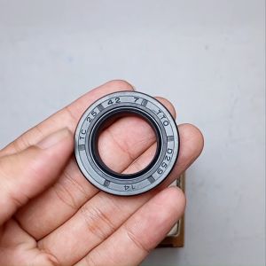 Seal Tc 25 42 7 TTO Seal Industri / Spareparts Original TTO INB SEMARANG