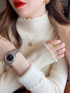 เสื้อสเวตเตอร์ถักคอปกสั้นแขนยาวหนาสำหรับผู้หญิงในฤดูใบไม้ร่วงและฤดูหนาว เสื้อชั้นในแบบมีฮู้ดแบบสวมหัว ผ้าขนแกะผสมโพลีเอสเตอร์