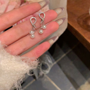 Elegant Pearl Earrings for Women Holeless Luxury Fashion Trend Clip-Ons Alloy Embedded Artificial Gemstones New Style