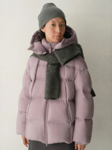 INSIS FEMME | Artsy Hooded High Fill Power Lightweight Short Goose Down Jacket