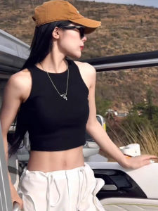 chaqi | เสื้อกั๊กสั้นแขนกุดสีดำสไตล์อเมริกันสำหรับผู้หญิงในช่วงฤดูร้อนปี 2025 เสื้อเชิ้ตทรงสลิมฟิตแบบใหม่ที่สวมใส่ได้ทั้งภายในและภายนอก