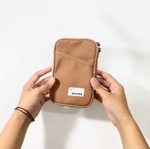 Evroa Polka Sling Phone - Brownie