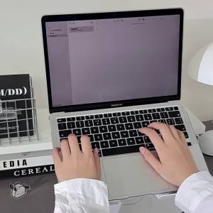 mengto studio | Rotating Height Adjustable Cooling Laptop Stand