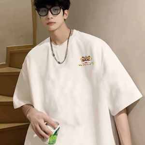 เสื้อยืดแขนสั้นผ้าฝ้ายแท้หลวมพอดีสําหรับผู้ชายลําลองคอกลมพิมพ์ลายการออกแบบวัฒนธรรมจีนแรงบันดาลใจฤดูร้อนสวมใส่