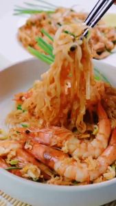 Peenoonshop ผัดหมี่โคราช ห้าดาว ผัดหมี่ ผัดไทย ก๋วยเตี๋ยว ผัดแห้ง อร่อย ของแท้จากโคราช