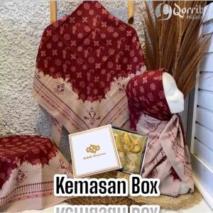 Baru Hijab Brik Series Kemasan Box Kerudung SegiEmpat Voal Motif Premium