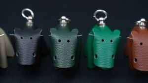 Móc Khóa Trang Trí Da Thật Hình Con Dê LEALUX GOAT KEYCHAIN