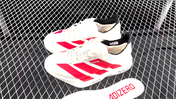 (ของแท้ 100%)adidas Adizero Adios Pro 4 สวมใส่สบายนุ่มกันลื่นทนต่อการสึกหรอรองเท้าวิ่งมาราธอนเสื้อต่ําผู้ชายสีขาว,JR6363