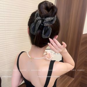 Kẹp Tóc Hình Tam Giác Cỡ Lớn Sang Trọng