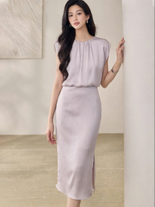 Roey s house | Graceful Purple Fitted Round Neck Midi Dress