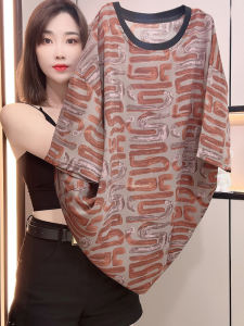 เสื้อยืดคอกลมแขนสั้นหลวมๆ สีบล็อก ฤดูร้อน 2023 เสื้อผ้าทำงานแขนสั้นผ้าฝ้ายผสมสไตล์เรโทรสไตล์ใหม่สำหรับผู้หญิงไซส์ใหญ่