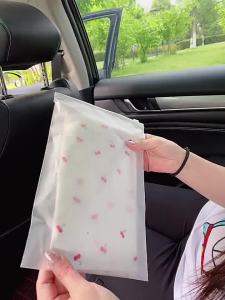 ม่านบังแดดรถยนต์ ม่านแม่เหล็ก ป้องกันรังสียูวี ลายการ์ตูน ผ้าม่านลายสก๊อตกันแดดสําหรับเด็ก