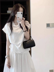 DUOFEIYAN | Áo Thun Tay Ngắn V-Neck Tùng Rộng Màu Trắng