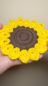 [Có sẵn] Miếng lót ly bằng len handmade nhiều mẫu mã thấm nước lót cốc hoa mèo trang trí bàn xinh xắn