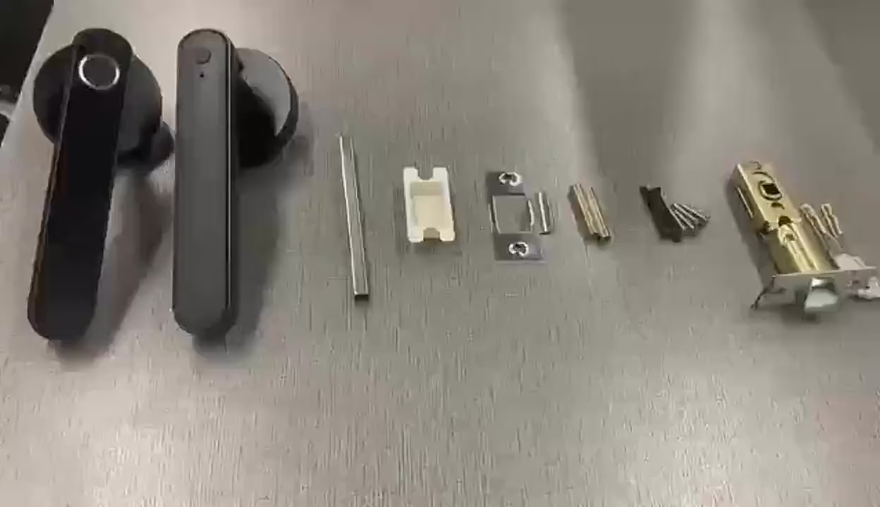 TUYA 8 in 1 Smart Door Lock Fingerprint Lock Electronic Digital Password Handle Lock keys Unlock
