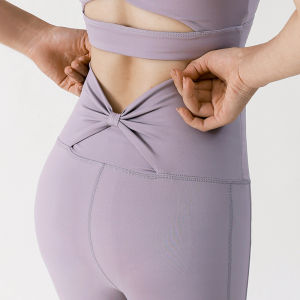 Womens Tight Fitness Yoga Pants No Embarrassing Lines Butt Lifting Sensation Nylon mid Waist Three-quarter Length Harlan Style