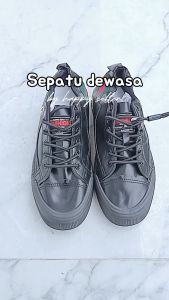 Sepatu Pria / Wanita Import Model Terbaru Gaya Modern Masa Kini