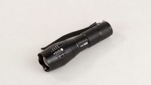 COD TaffLED Senter LED Cree XM-L T6 2000 Lumens E17 / jarak jauh mini super terang tahan lama bisa dizoom murah promo