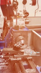 RUMAH ROLLER PULLEY CUSTOM PULI KODE KVY HONDA BEAT KARBU SCOOPY KARBU Rumah Roller Beat Karburator dan Beat fi bubut drajat custom 135 Pulley custom bubut beat karburator