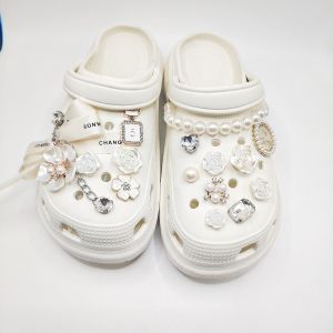 Luxury Style Crocs Jibbitz Charms Crystal Diamond Shoe Flower Buckle Pearl Shoes Chain Decoration for Crocs