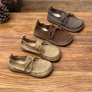 รองเท้าส้นแบนหนังแท้สไตล์ย้อนยุคแบบสวมหัวกลมทำมือสวมใส่สบายสำหรับผู้หญิง รองเท้าลำลองสวมใส่สบาย