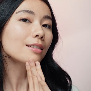 Cetaphil Brightness Reveal Creamy Cleanser 100g (Evens Skin Tone Brightening With Niacinamide)