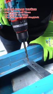 Máy khoan búa pin LithiumIon 20V TOTAL TIDLI20668 momen xoắn 66Nm không chổi than