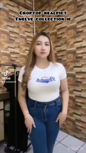 TWELVE KAOS CROP TOP WANITA KOREAN TRENDY BAHAN COTTON 24s TEBAL CROP TEE