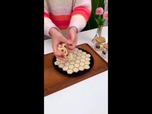 รัสเซีย Ravioli Maker เกี๊ยวแม่พิมพ์อลูมิเนียม แม่พิมพ์ทำเกี๊ยว เครื่องมือทำเกี๊ยว