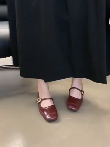 2CM Women Flat Shoes Square Toe Retro Style Temperament Mule Shoes Soft Sole Mary Jane