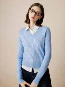 FAMANXUAN | Sparkle V-Neck Luxury Wool Sweater