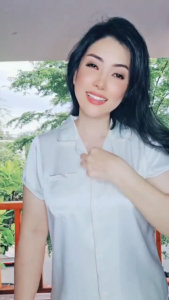 Đồ bộ mặc nhà WANNABE bộ Pyjama nữ áo tay ngắn quần dài viền lai đơn giản thoải mái trẻ trung BD30P