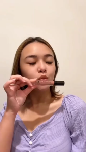 Lip Cream SR12: Lip Cream Tahan Lama & Warna Jelas