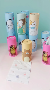 、Tisu Kereta Kartun Silinder 可爱卡通车载圆筒抽纸 Cute Cartoon Car Tube Tissue Holder
