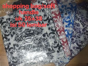 Soft Handle / Shopping Bag Motif Batik Warna 35x38 Isi 50 Lbr