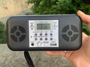 Đài radio phòng chống thiên tai đa năng KING ACE 2 băng tần AM FM