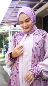 Binti Isana Maxy ToriGold Mix Brocade Maxi Dress Jumbo LD 130-150 3XL-5XL Busui Zipper Lengan Kancing Baju Lebaran Muslim Syari - Wanita  Ceruty