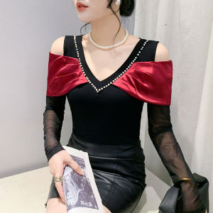 YIMEI Yimei เสื้อยืดแขนยาวเปิดไหล่ลายใบบัวเสื้อคอตตอนสีตัดกันที่เป็นเอกลักษณ์เสื้อคอวีเพชรที่สวยงาม