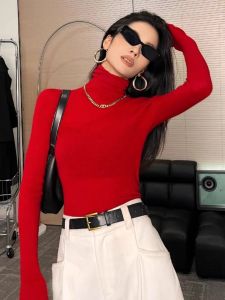 HUOLISI | Turtleneck Fitted Red Base Layer T-shirt
