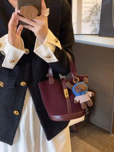 I.TELLE Vintage Tanned Leather Bucket Bag Womens Crossbody Shoulder Bag Stylish Versatile 2025 New Fashion Handbag