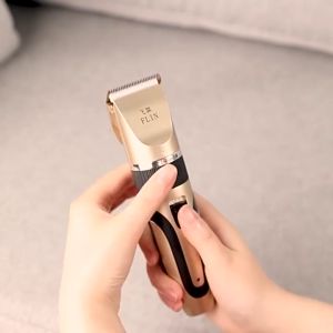 สำหรับตัดผม พร้อมที่รองหวี 4ชิ้น ไร้สาย แบบชาร์จไฟได้ ตัดผมชาย ปัตตาเลี่ยนไฟฟ้า ปัตตาเลี่ยนตัดผมไฟฟ้า