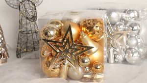 คลินิก 45 ชิ้น บอลตกแต่งคริสมาสต์ แบบแขวนเชือกแต่งบ้าน [พิจารณาเพื่อการแขวนเชือก] - สำหรับคริสมาสต์หรือผ่าตัด