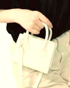 Tas Selempang MALIKA Slingbag Wanita Korea Terbaru
