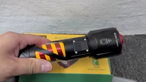 【Ready Stock】Multifunctional LED Flashlight|26650 Battery|Telescopic Zoom & Type-C Charging!