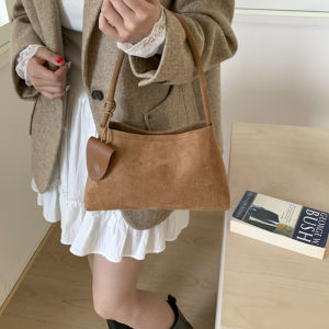 Fashion Retro One Shoulder Bag Womens Versatile Temperament Commute Handbag Light Luxury Suede Underarm Bags
