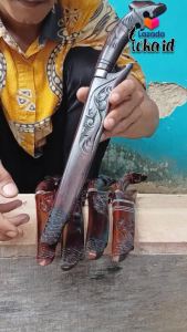 Pisau Dapur Berkualitas Tinggi: Memilih & Menggunakan