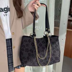 New 2022 Womens Large Capacity Daisy Patterned Tote Bag Fashionable Sweet Cool Single Shoulder Handbag Casual PU Leather